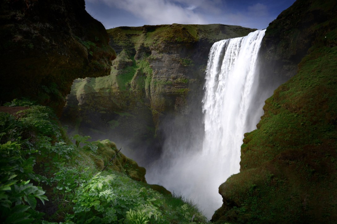 WaterfallEyjafjallajökull3